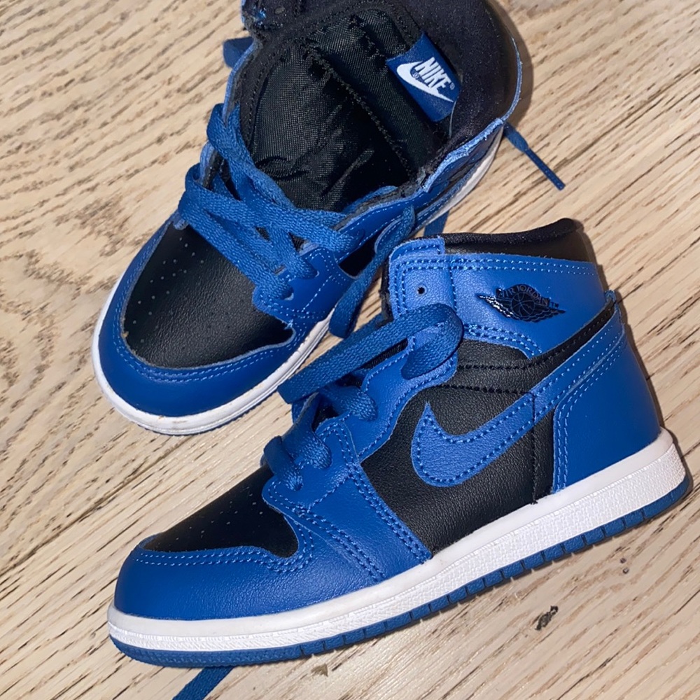 Toddler Nike High Dunks - size 9